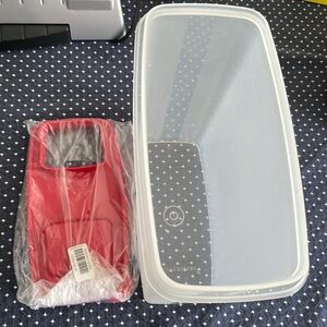 Tupperware super cereal storer 20 cup with red lid gently used